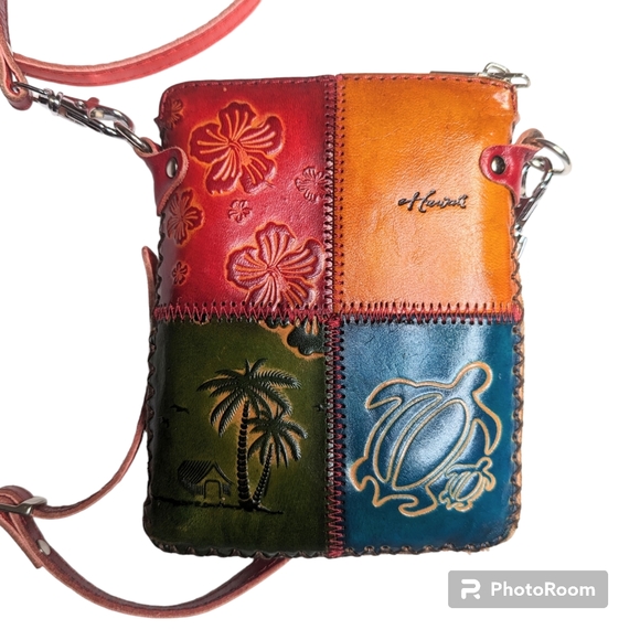Unbranded Handbags - Vnt Hawaii Stamped Leather Cross Body Bag Palm Trees Flowers Turtle Plumerias